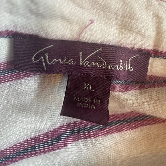 271. Gloria Vanderbilt, Womens Button Down Top, Size XL, EUC - Picture 4 of 5